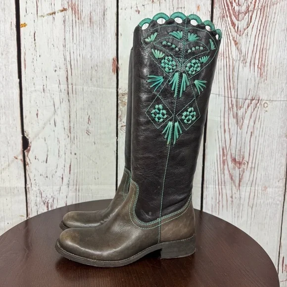 BCBG MAX AZRIA distressed Black leather blue raffia embroidery tall Boots 7 GUC